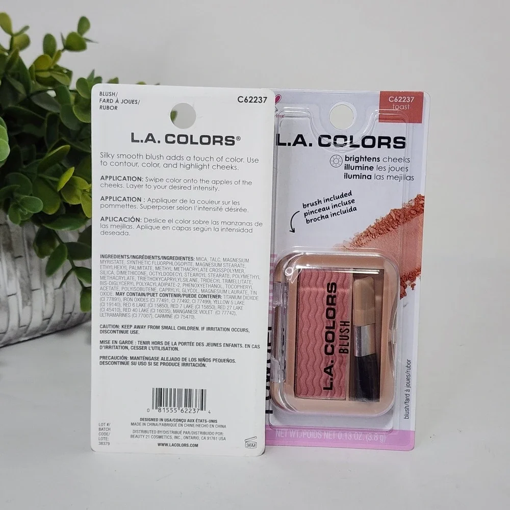 L.A. COLORS Powder Blush - Toast C62237 ~ 0.13 oz ~ Lot of 2 ~ New